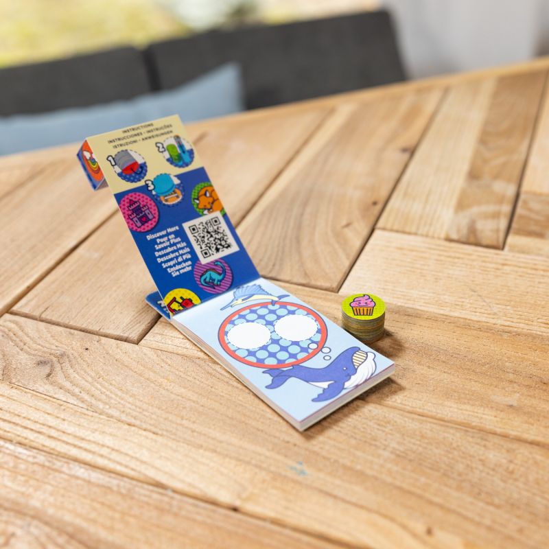 Mini notesik z naklejkami niespodziankami- uzupełnienie Sticker WOW!